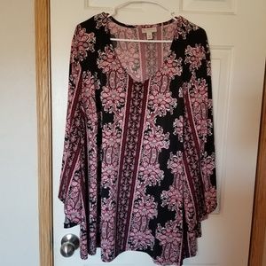 Dress Barn 3X bell sleeve blouse